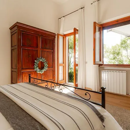 Spacious Apartment With Garden & Air Conditioning - La Grande Finestra Chiusi Exterior photo